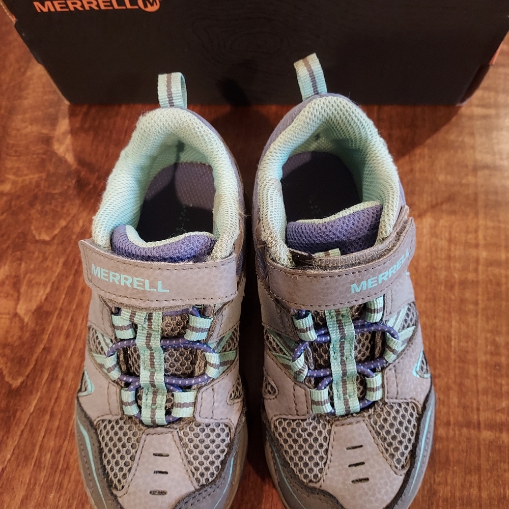 Merrell girls size 10.5 hiking shoes